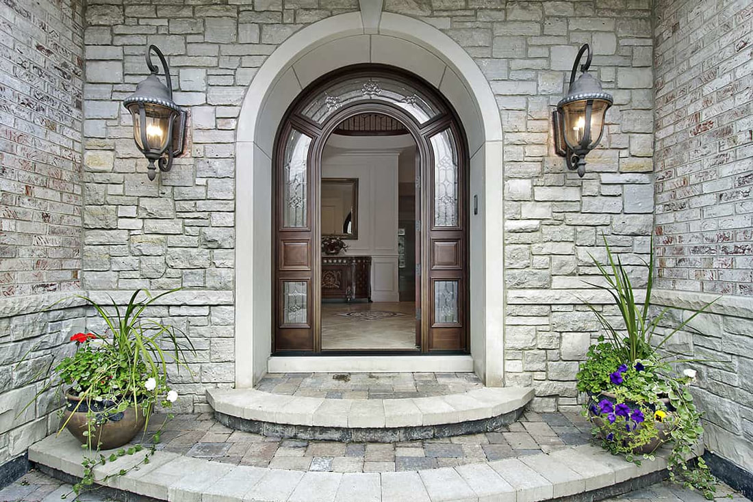 Residential and Commercial Entrances in Lexington, Kentucky (KY) for Homes and Businesses using Bricks or Stones  